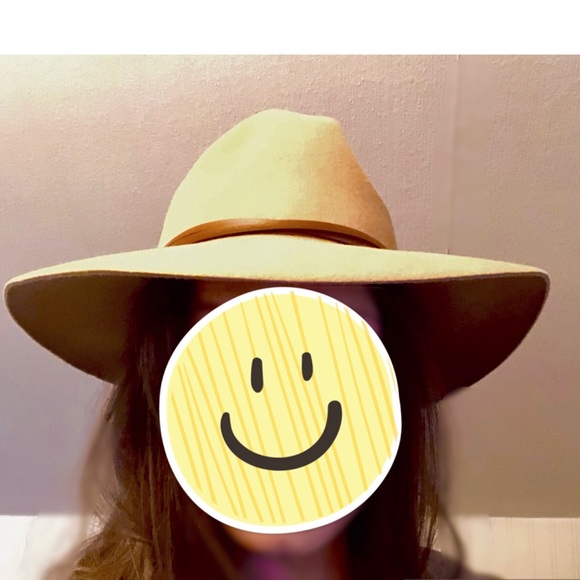 Soft brimmed Urban Outfitters fedora, O/S-Camel coloured - Picture 5 of 6